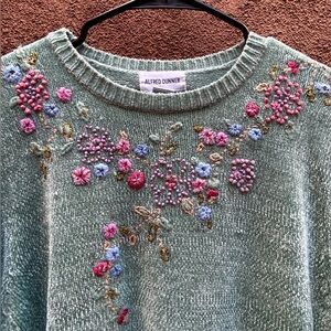 VINTAGE Mint Green Floral Embroidered Sweater
